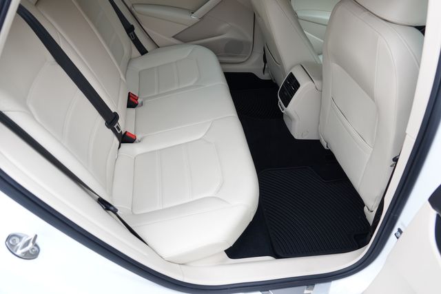 2019 Volkswagen Passat SE R-Line | Loganville, Georgia | Executive Auto 2019 Volkswagen Passat SE R-Line | Loganville, Georgia | Executive Auto