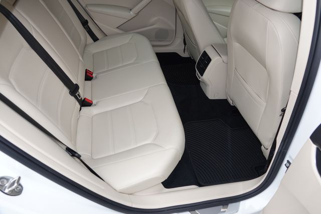 2019 Volkswagen Passat SE R-Line | Loganville, Georgia | Executive Auto