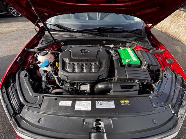 2019 Volkswagen Passat SE R-Line