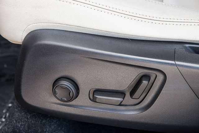 2019 Volvo XC40 T5 Momentum | Van Nuys, CA | Stellar Auto INC. 2019 Volvo XC40 T5 Momentum | Van Nuys, CA | Stellar Auto INC.