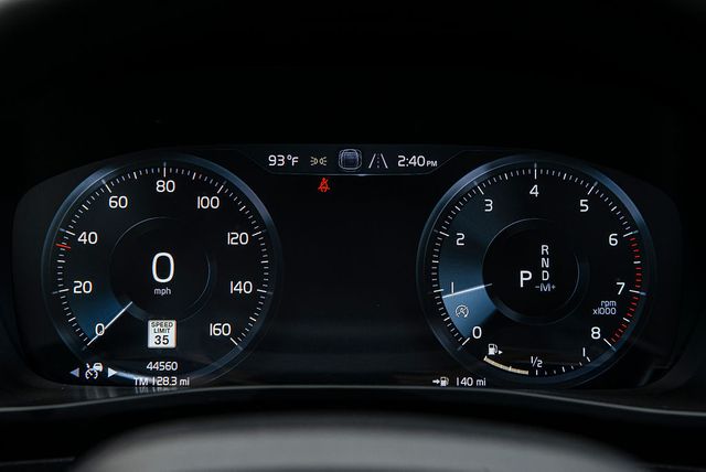 2019 Volvo XC40 T5 Momentum | Van Nuys, CA | Stellar Auto INC. 2019 Volvo XC40 T5 Momentum | Van Nuys, CA | Stellar Auto INC.