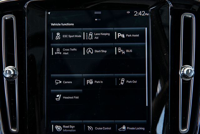 2019 Volvo XC40 T5 Momentum | Van Nuys, CA | Stellar Auto INC. 2019 Volvo XC40 T5 Momentum | Van Nuys, CA | Stellar Auto INC.