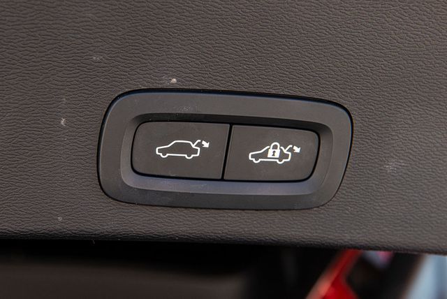 2019 Volvo XC40 T5 Momentum | Van Nuys, CA | Stellar Auto INC. 2019 Volvo XC40 T5 Momentum | Van Nuys, CA | Stellar Auto INC.