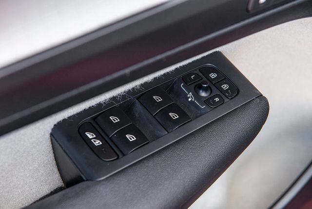 2019 Volvo XC40 T5 Momentum | Van Nuys, CA | Stellar Auto INC. 2019 Volvo XC40 T5 Momentum | Van Nuys, CA | Stellar Auto INC.