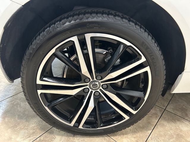 2019 Volvo XC60 T6 R-Design