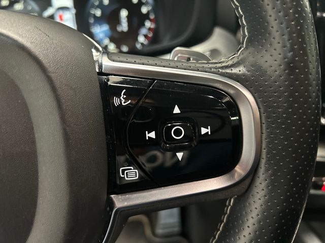 2019 Volvo XC60 T6 R-Design