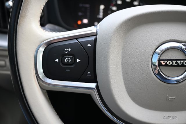 2019 Volvo XC60 T5 Momentum