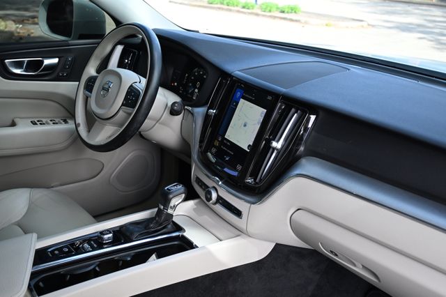 2019 Volvo XC60 T5 Momentum