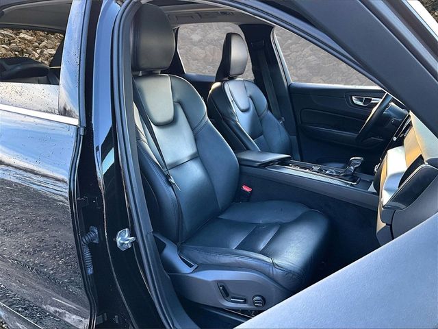 2019 Volvo XC60 T5 Momentum