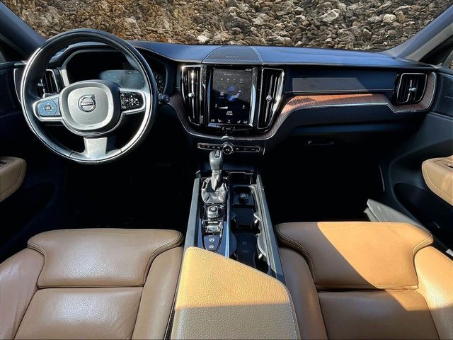 2019 Volvo XC60 T5 Inscription