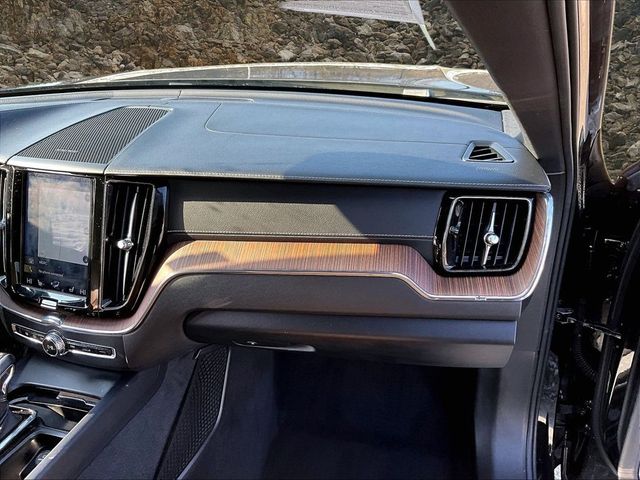 2019 Volvo XC60 T5 Inscription