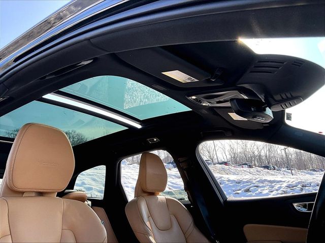 2019 Volvo XC60 T5 Inscription