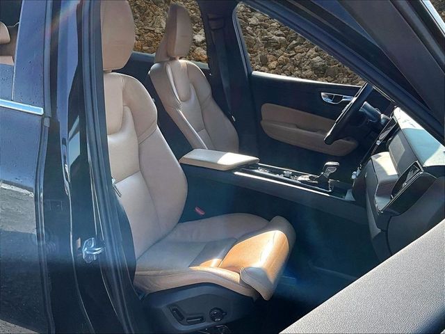 2019 Volvo XC60 T5 Inscription