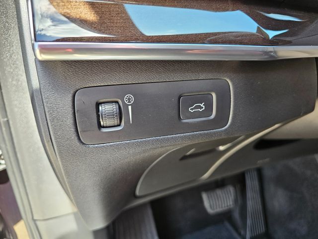 2019 Volvo XC90 T5 Momentum | Brownsville TX | English Motors 2019 Volvo XC90 T5 Momentum | Brownsville TX | English Motors