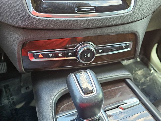 2019 Volvo XC90 T5 Momentum | Brownsville TX | English Motors 2019 Volvo XC90 T5 Momentum | Brownsville TX | English Motors