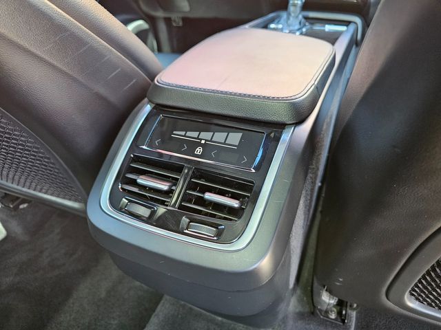 2019 Volvo XC90 T5 Momentum | Brownsville TX | English Motors 2019 Volvo XC90 T5 Momentum | Brownsville TX | English Motors