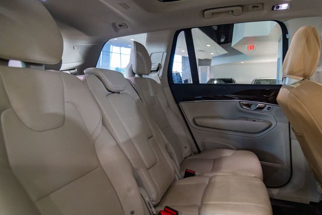 2019 Volvo XC90 T5 Momentum