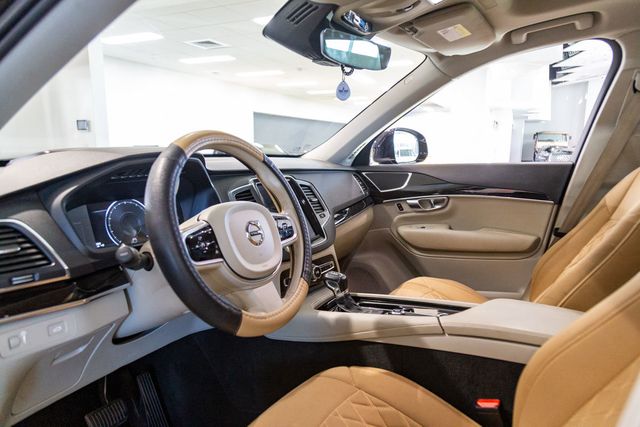 2019 Volvo XC90 T5 Momentum