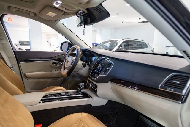 2019 Volvo XC90 T5 Momentum