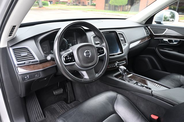 2019 Volvo XC90 T5 Momentum