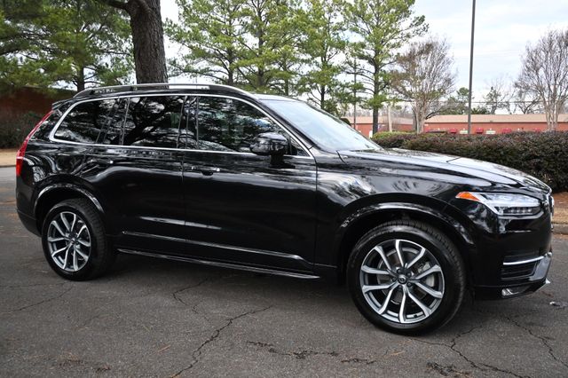2019 Volvo XC90 T5 Momentum