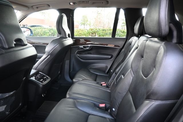 2019 Volvo XC90 T6 Momentum