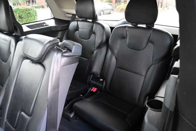 2019 Volvo XC90 T6 Momentum