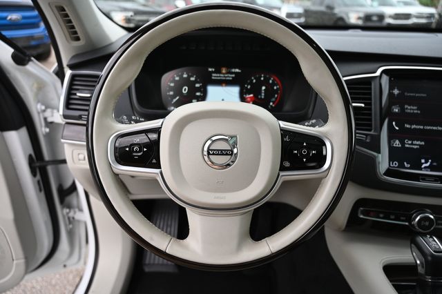 2019 Volvo XC90 T6 Momentum