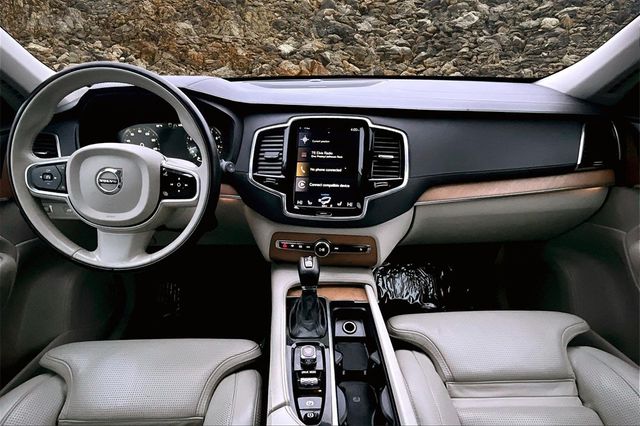 2019 Volvo XC90 T6 Inscription