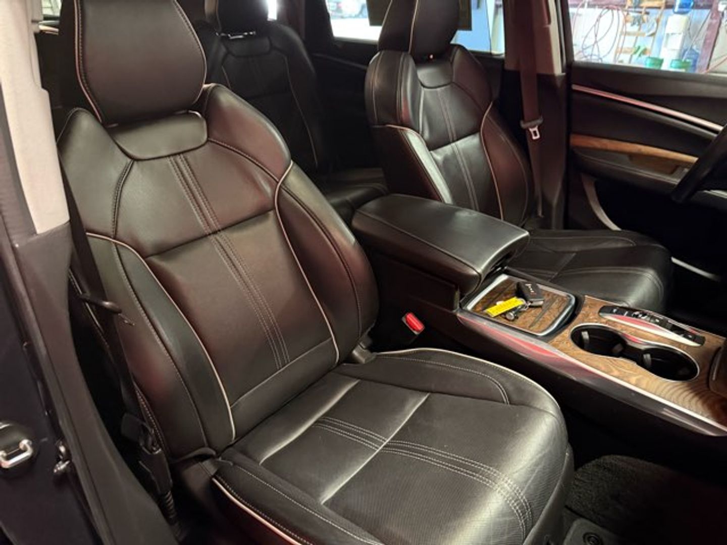 2020 Acura MDX w/Advance GRAY at Mossy Motors