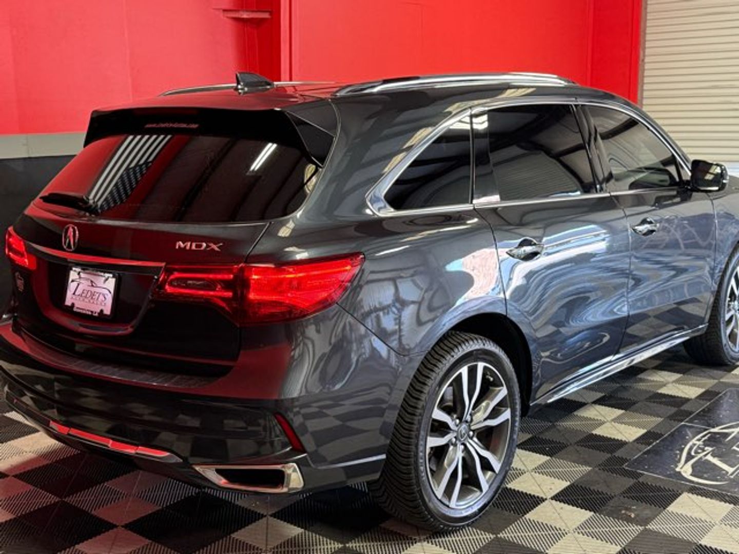 2020 Acura MDX w/Advance GRAY at Mossy Motors