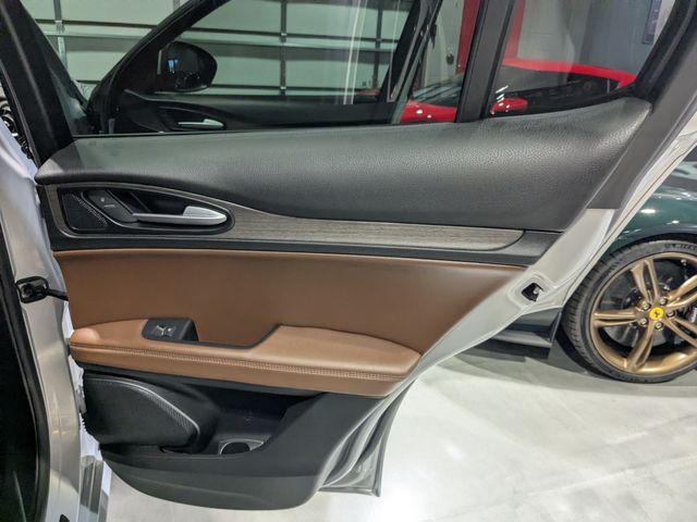 2020 Alfa Romeo Stelvio Ti | Lake Forest IL | Executive Motor Carz 2020 Alfa Romeo Stelvio Ti | Lake Forest IL | Executive Motor Carz