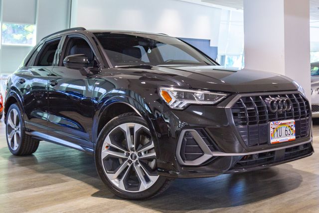 2020 Audi Q3 S line Prestige at Autosource, photo 1