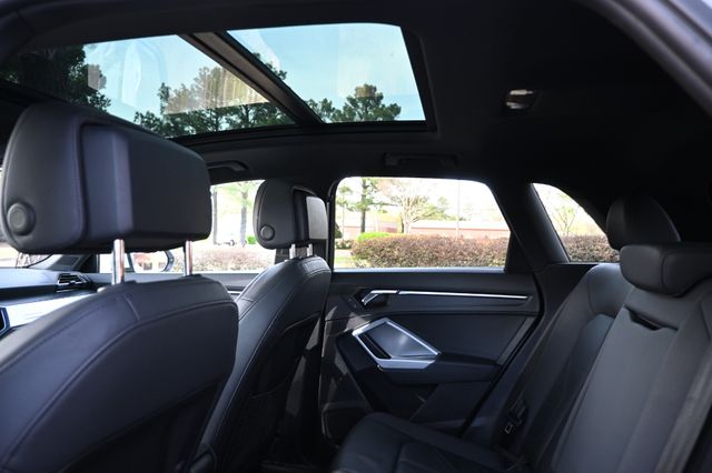 2020 Audi Q3 quattro Premium 45 TFSI