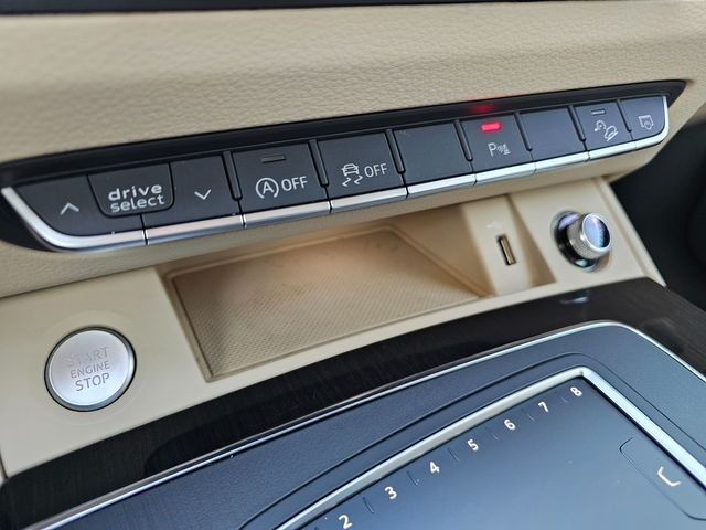 2020 Audi Q5 quattro Premium Plus 45 TFSI | Brownsville TX | English Motors 2020 Audi Q5 quattro Premium Plus 45 TFSI | Brownsville TX | English Motors