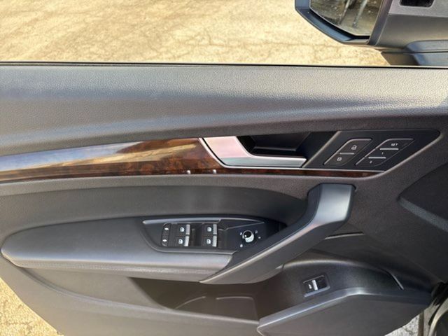 2020 Audi Q5 quattro Premium Plus 45 TFSI | San Antonio, TX | Clear Choice Automotive South 2020 Audi Q5 quattro Premium Plus 45 TFSI | San Antonio, TX | Clear Choice Automotive South