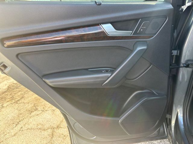 2020 Audi Q5 quattro Premium Plus 45 TFSI | San Antonio, TX | Clear Choice Automotive South