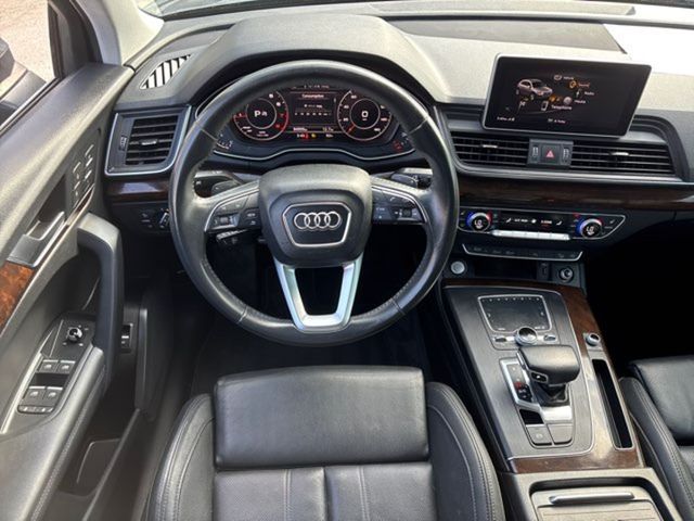 2020 Audi Q5 quattro Premium Plus 45 TFSI | San Antonio, TX | Clear Choice Automotive South