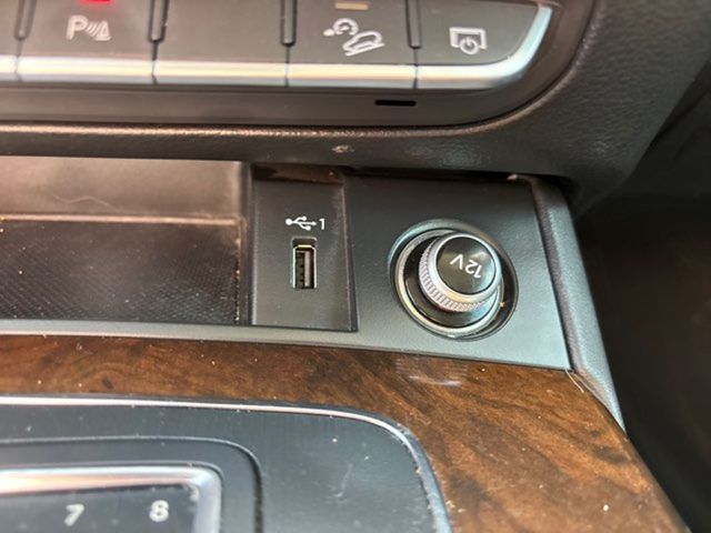 2020 Audi Q5 quattro Premium Plus 45 TFSI | San Antonio, TX | Clear Choice Automotive South