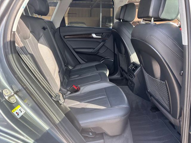 2020 Audi Q5 quattro Premium Plus 45 TFSI | San Antonio, TX | Clear Choice Automotive South 2020 Audi Q5 quattro Premium Plus 45 TFSI | San Antonio, TX | Clear Choice Automotive South