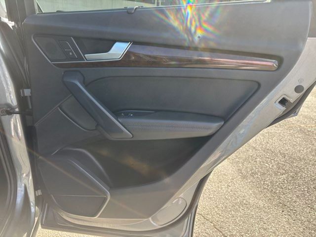 2020 Audi Q5 quattro Premium Plus 45 TFSI | San Antonio, TX | Clear Choice Automotive South