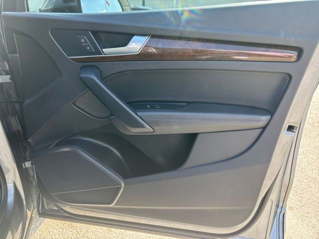 2020 Audi Q5 quattro Premium Plus 45 TFSI | San Antonio, TX | Clear Choice Automotive South 2020 Audi Q5 quattro Premium Plus 45 TFSI | San Antonio, TX | Clear Choice Automotive South