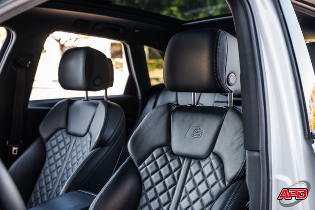 2020 Audi SQ5 3.0T quattro Premium Plus 2020 Audi SQ5 3.0T quattro Premium Plus