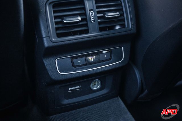 2020 Audi SQ5 3.0T quattro Premium Plus 2020 Audi SQ5 3.0T quattro Premium Plus