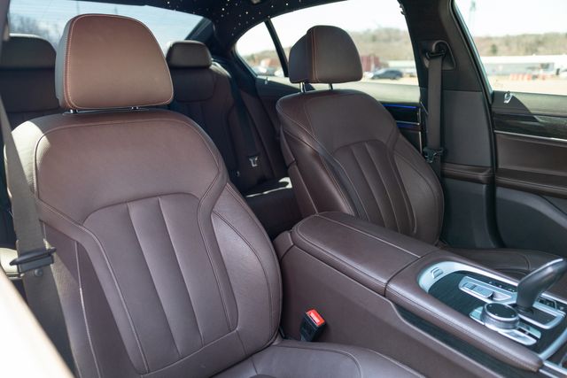 2020 BMW 7 Series 740i xDrive w/ M Sport Package, AWD, 28 MPG