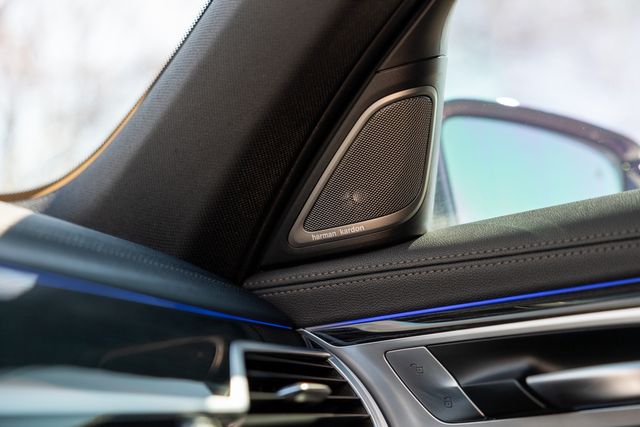 2020 BMW 7 Series 740i xDrive w/ M Sport Package, AWD, 28 MPG