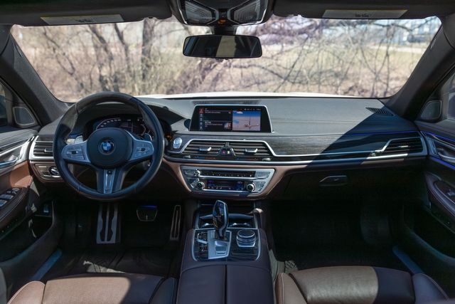 2020 BMW 7 Series 740i xDrive w/ M Sport Package, AWD, 28 MPG