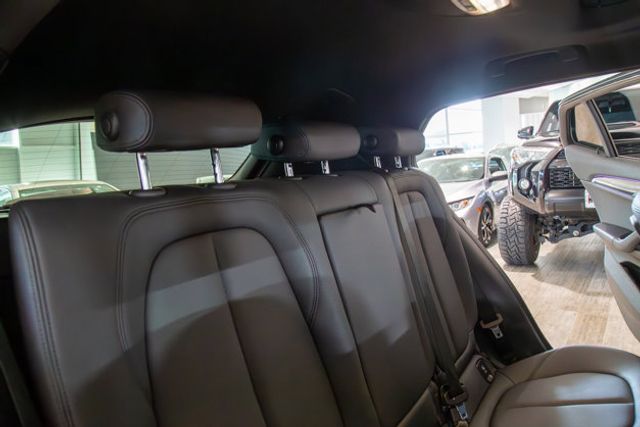 2020 BMW X2 sDrive28i Panoramic roof