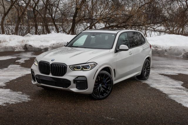2020 BMW X5 M50i xDrive w/ Heated &amp; Cooled Seats, Remote Start, 523HP
