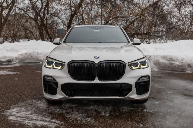 2020 BMW X5 M50i xDrive w/ Heated &amp; Cooled Seats, Remote Start, 523HP